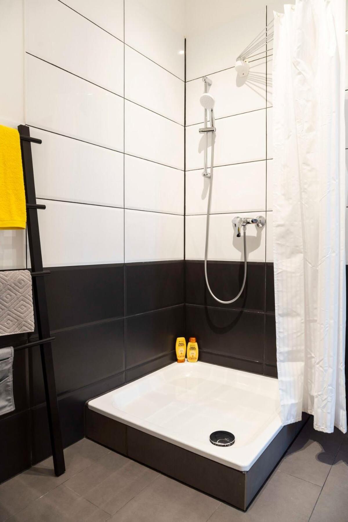 Spacious Family Apartment At Mauerpark Plus Selfcheckin 베를린 외부 사진